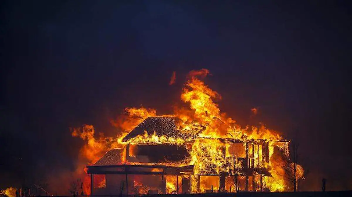 Pronostican fuerte nevada en Colorado tras colosal incendio forestal